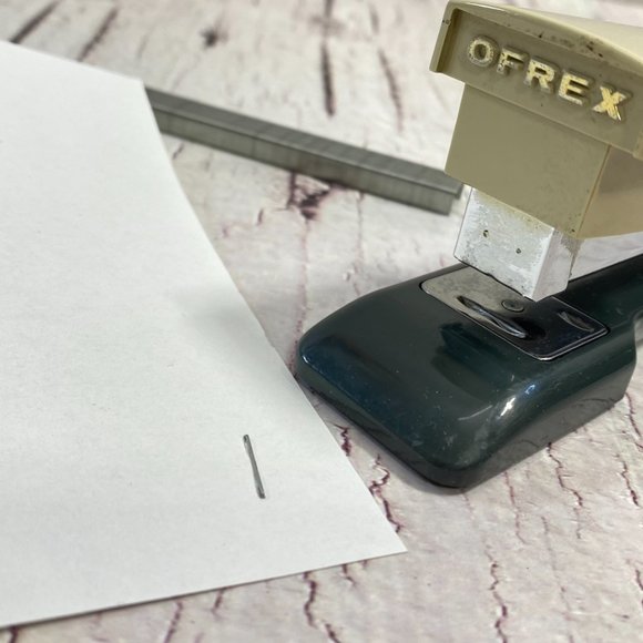 Vintage OFREX No.80 Desk Stapler - Made In England - Picture 4 of 10